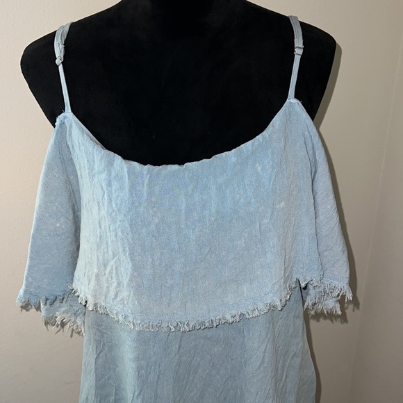 Altar’d State chambray denim Krinkle fabric off the shoulder fringe hem Sz M - Picture 2 of 6